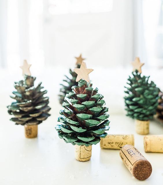 Piñas para adornos navideños