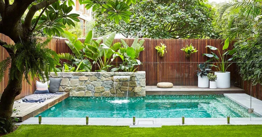 casa de jardín junto al mar
