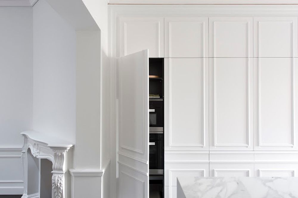 boiserie blanca moderna